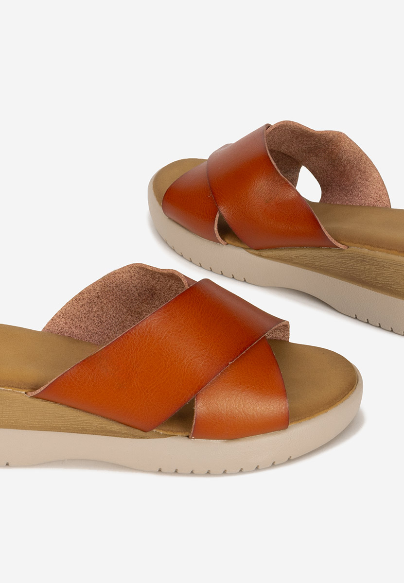 Camelové pantofle na platformě Jadie