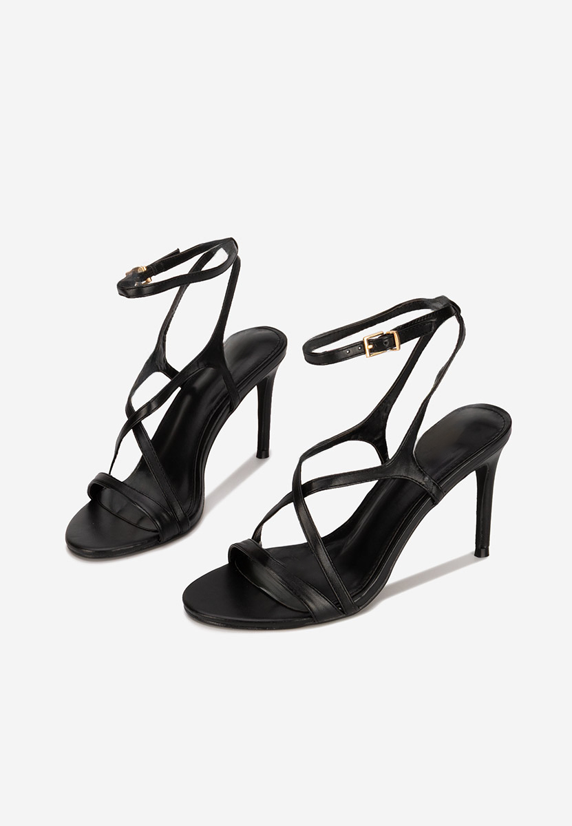 Černé sandály na podpatku Sorania