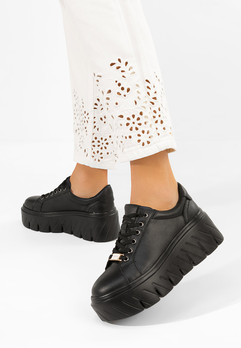 Černé kožené dámské sneakersy Nabashia