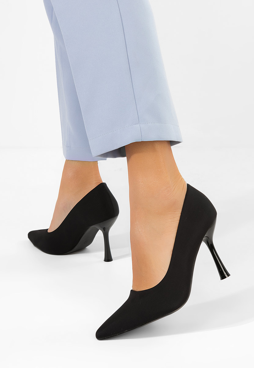 Černé lodičky do špičky Anuria
