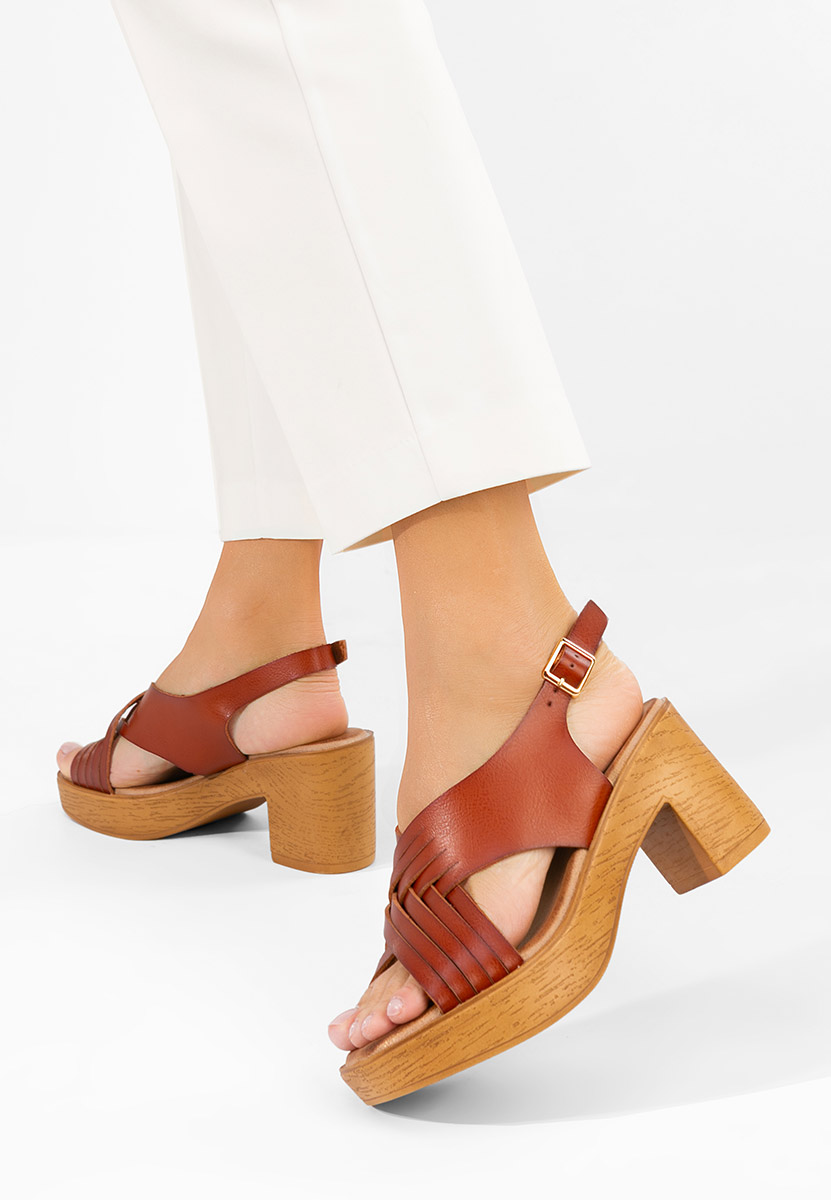 Hnedé sandály na podpatku Kimy