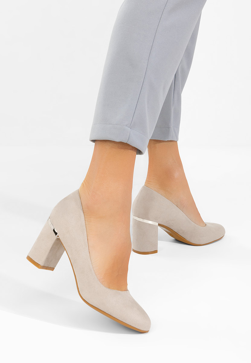 Šedé lodičky na hrubém podpatku Izaya